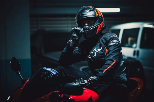 Tracker moto sans abonnement : sécurité et fiabilité au rendez-vous